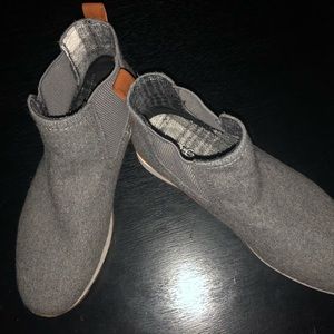 B.O.C. Women’s Comfy Gray Wool Booties Size 8M NWOT